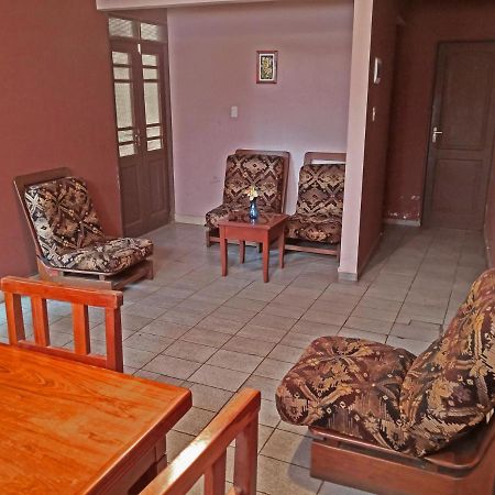 Bed and Breakfast Casa Discreta Кочабамба Екстер'єр фото